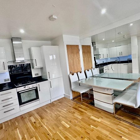 Luxury 2 Bed Entire Apartment-Near Tube & Shopping Centre Harrow Exterior foto